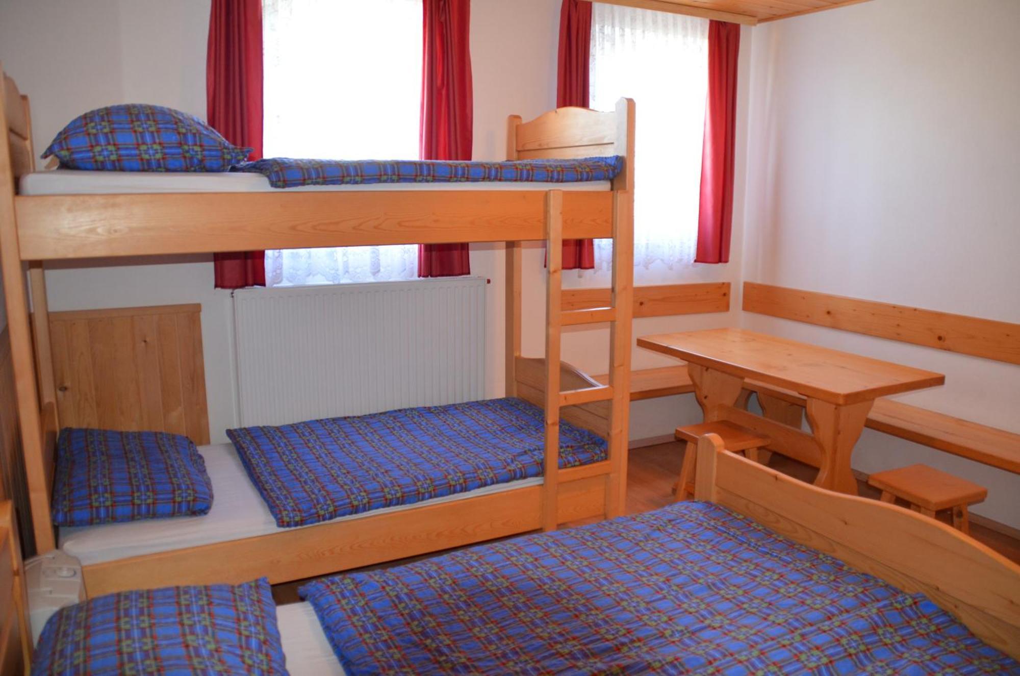 Apartmaji Srnca Церкно Номер фото