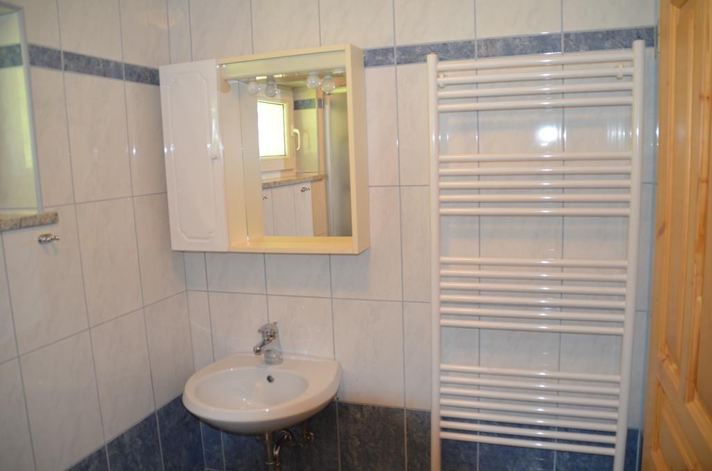Apartmaji Srnca Церкно Екстер'єр фото